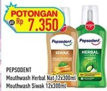 Promo Harga Pepsodent Mouthwash Herbal Naturals, Siwak 300 ml - Hypermart