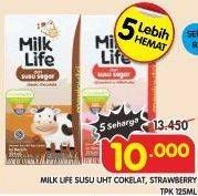 Promo Harga MILK LIFE Fresh Milk Cokelat, Strawberry 125 ml - Superindo