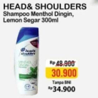 Promo Harga HEAD & SHOULDERS Shampoo Menthol Dingin, Lemon Fresh 300 ml - Alfamart