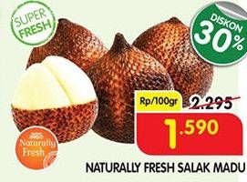 Promo Harga NATURALLY Fresh Salak Madu per 100 gr - Superindo