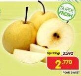 Promo Harga Pear per 100 gr - Superindo