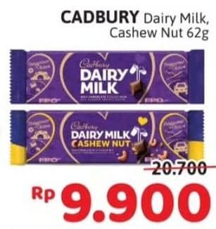 Promo Harga Cadbury Dairy Milk Original, Cashew Nut 62 gr - Alfamidi