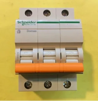 MCB 3P 10A