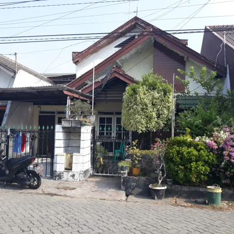 Rumah Standart Perum Panjang Jiwo Permai Surabaya