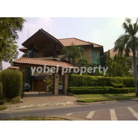 RUMAH LUXURY CITRALAND SURABAYA
