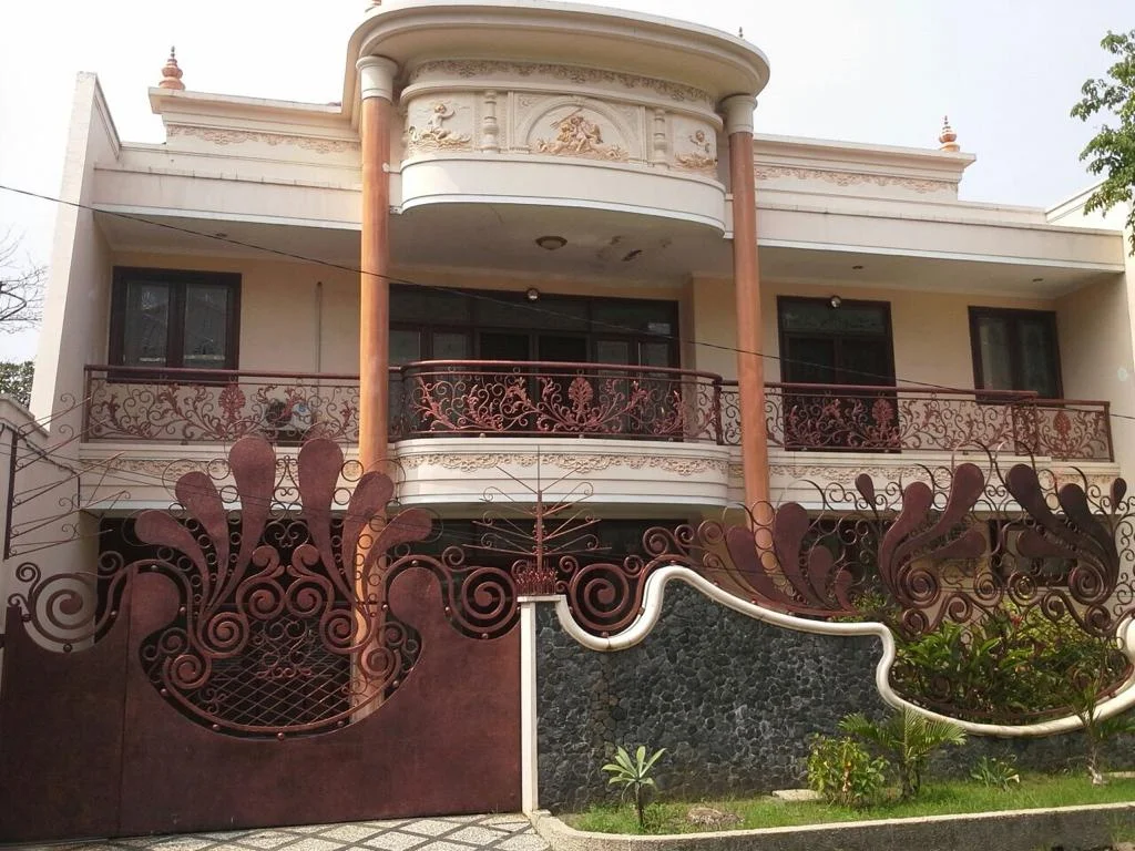 Jual dan Kontrak Rumah Dharmahusada Indah Utara Surabaya — foto 1