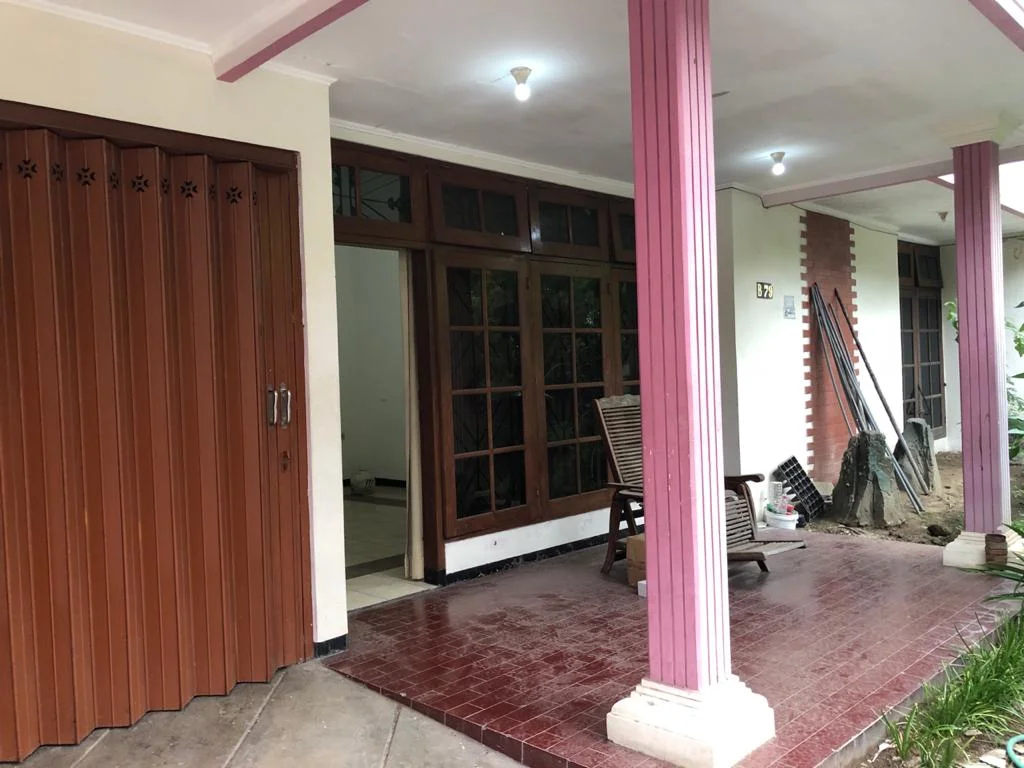 Rumah Strategis Nyaman Dharmahusada Indah Utara Surabaya — foto 2