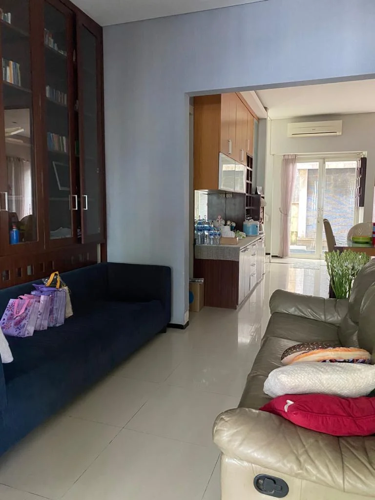 Rumah Minimalis Pakuwon City Surabaya — foto 3