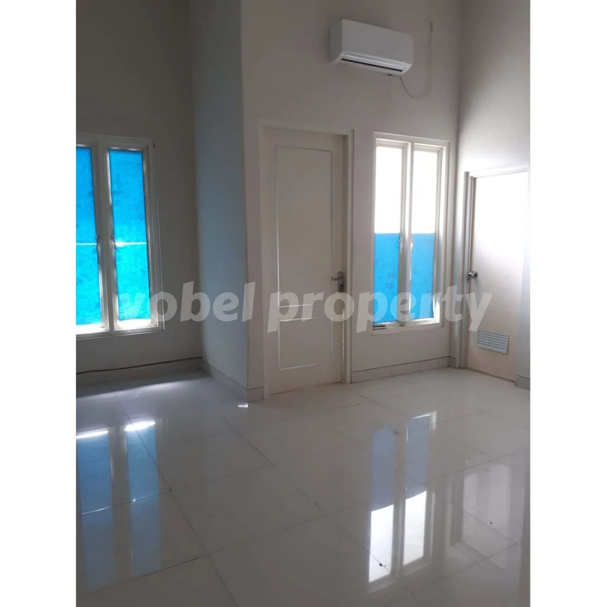 Rumah Minimalis Lebak Arum Surabaya — foto 5