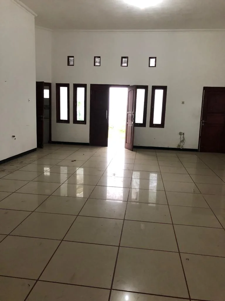 Rumah Manyar Kartika Surabaya — foto 4