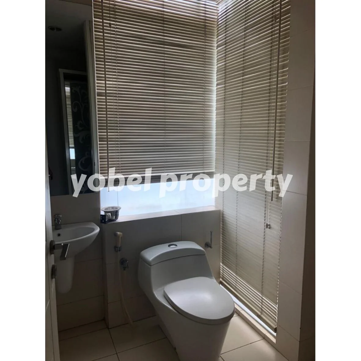 RUMAH LUX PAKUWON INDAH GRANADA SURABAYA — foto 6