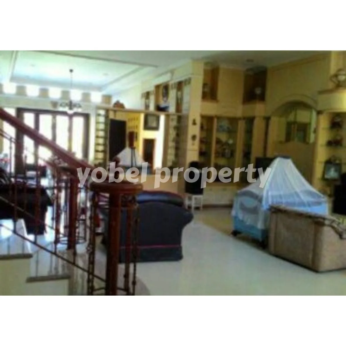 RUMAH MEWAH TENGGILIS SURABAYA — foto 6