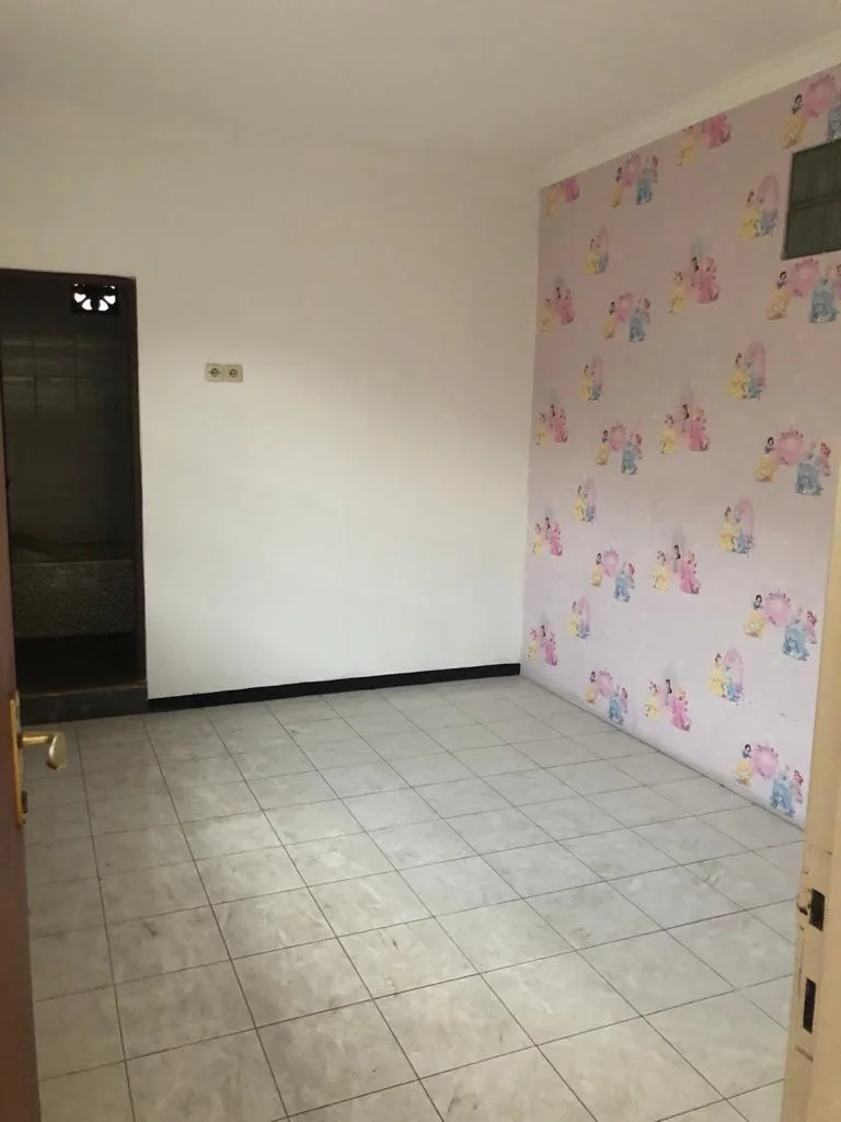 Rumah Strategis Minimalis Wiguna Tengah Surabaya — foto 2