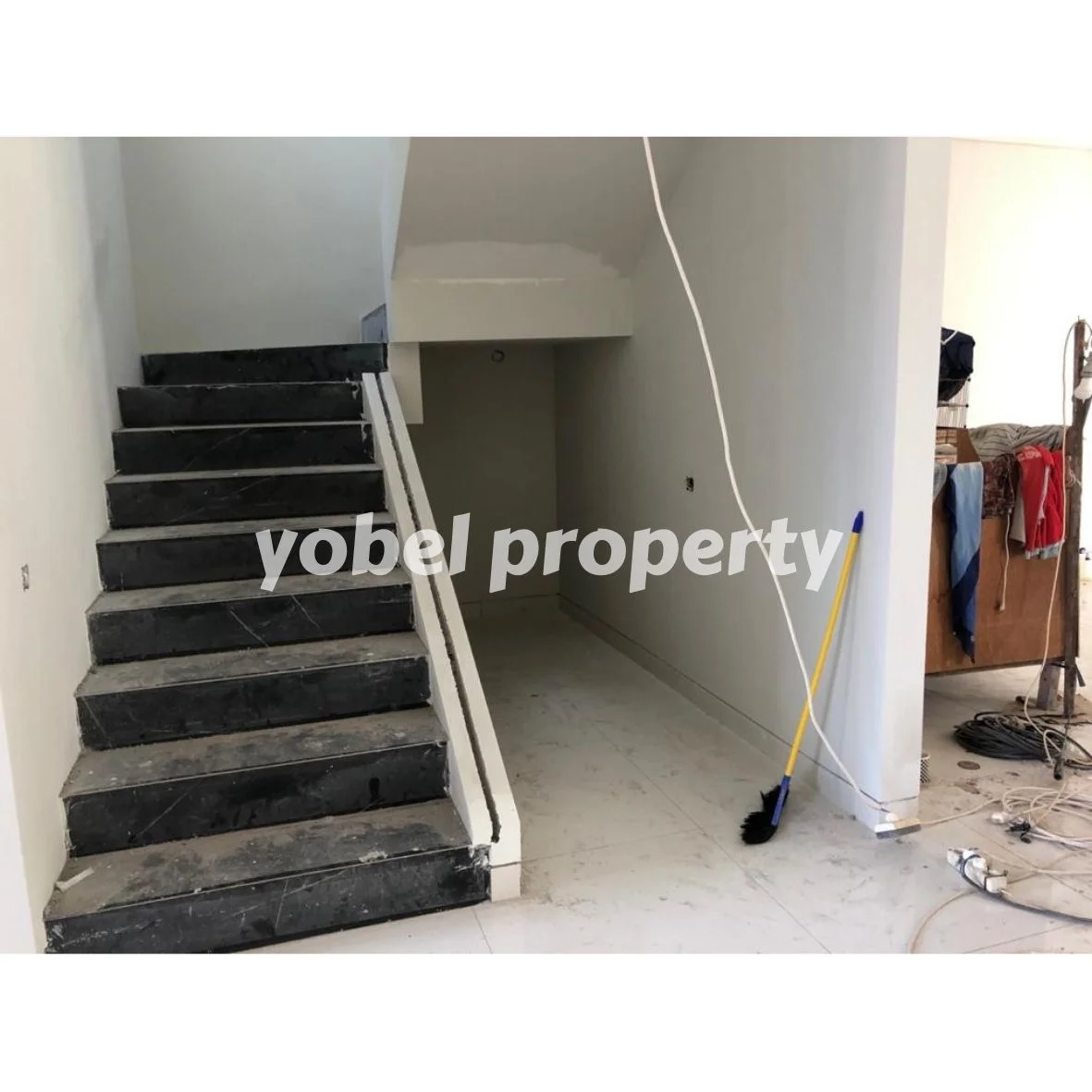 RUMAH BARU GRESS MINIMALIS MANYAR TOMPOTIKA SURABAYA — foto 6