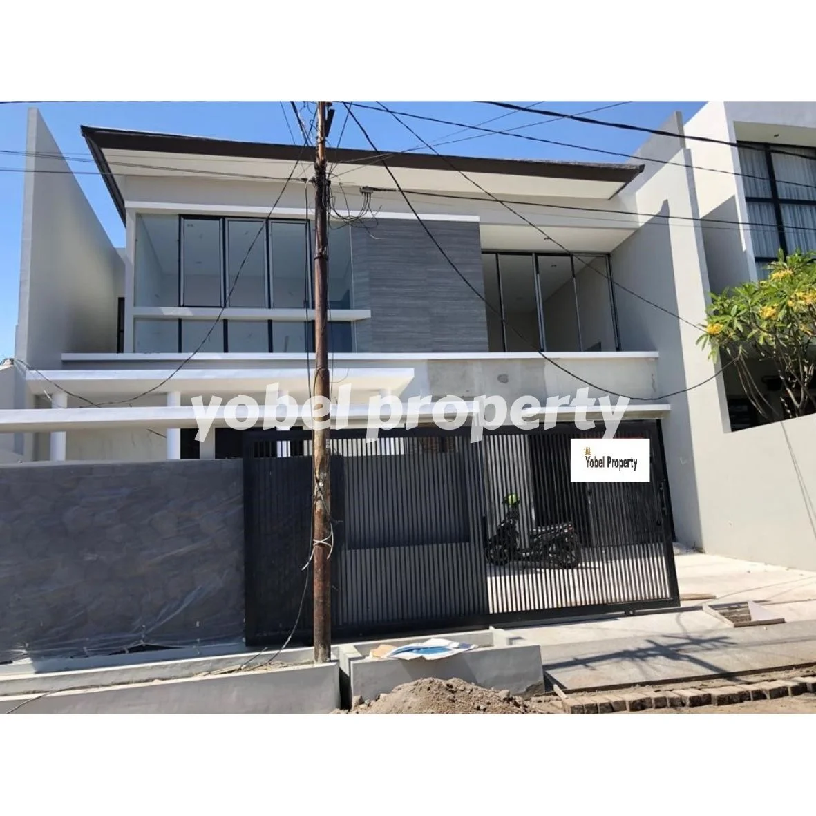 RUMAH BARU GRESS MINIMALIS MANYAR TOMPOTIKA SURABAYA — foto 1