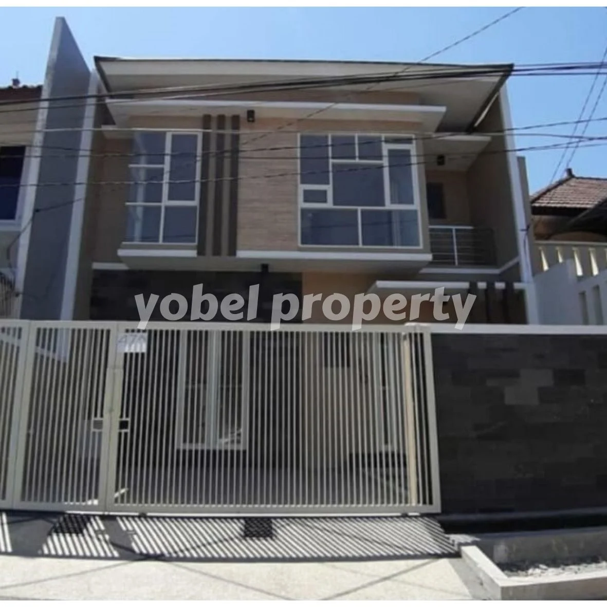 RUMAH BARU NYAMAN MANYAR JAYA SURABAYA — foto 1