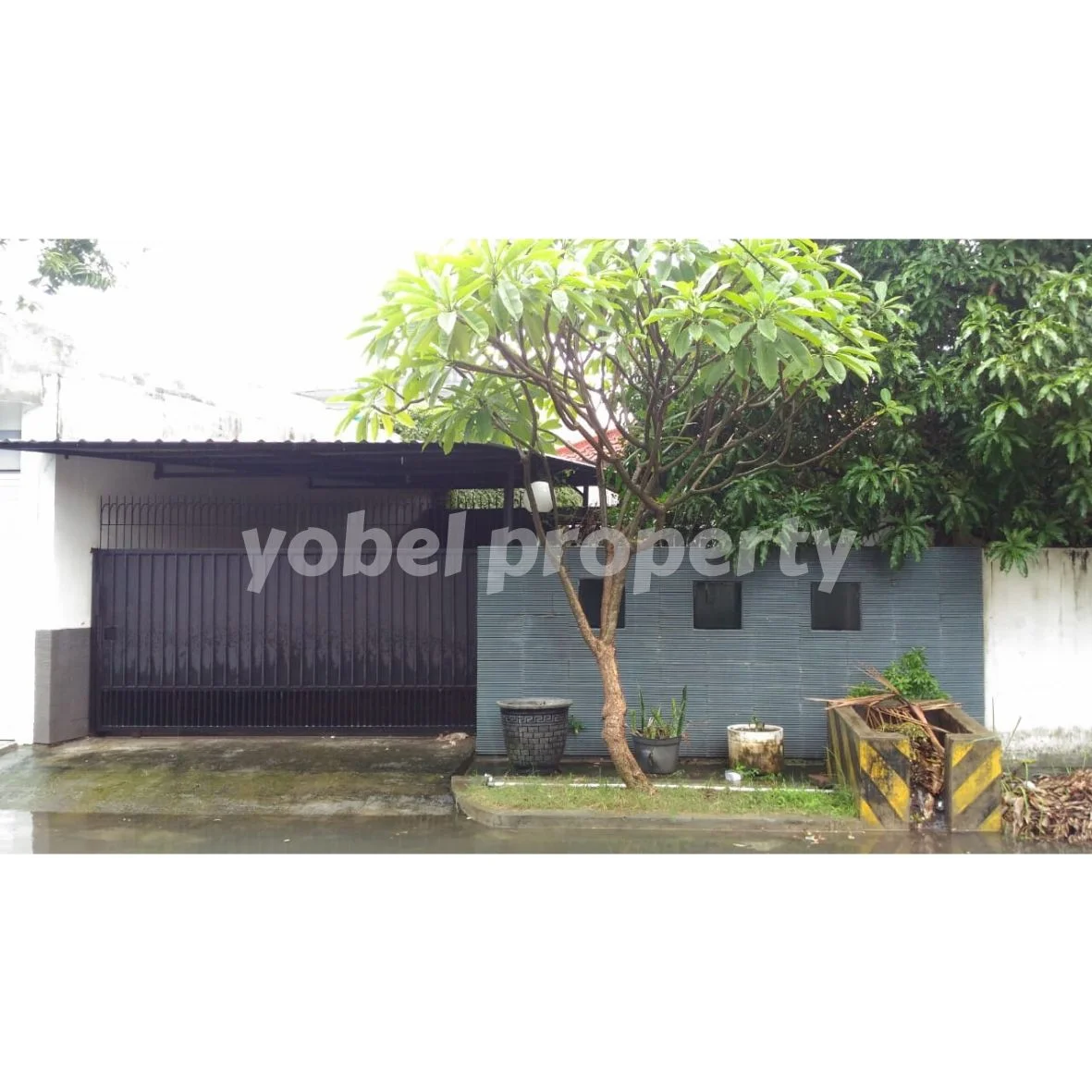 Rumah Asri Kupang Indah Surabaya — foto 9