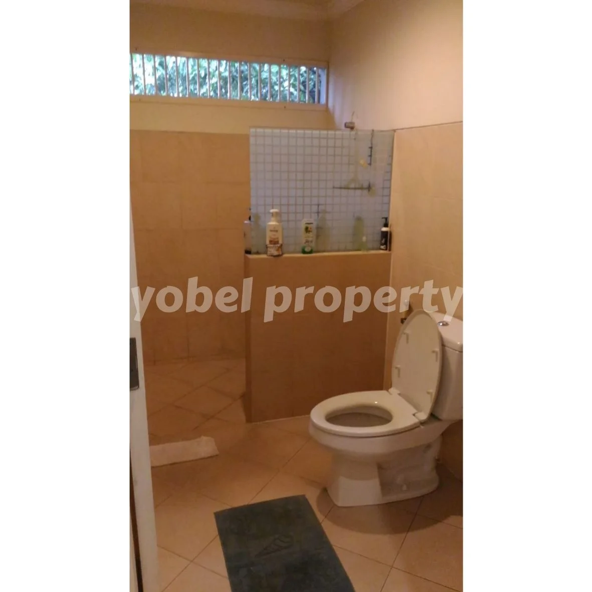 Rumah Asri Kupang Indah Surabaya — foto 3