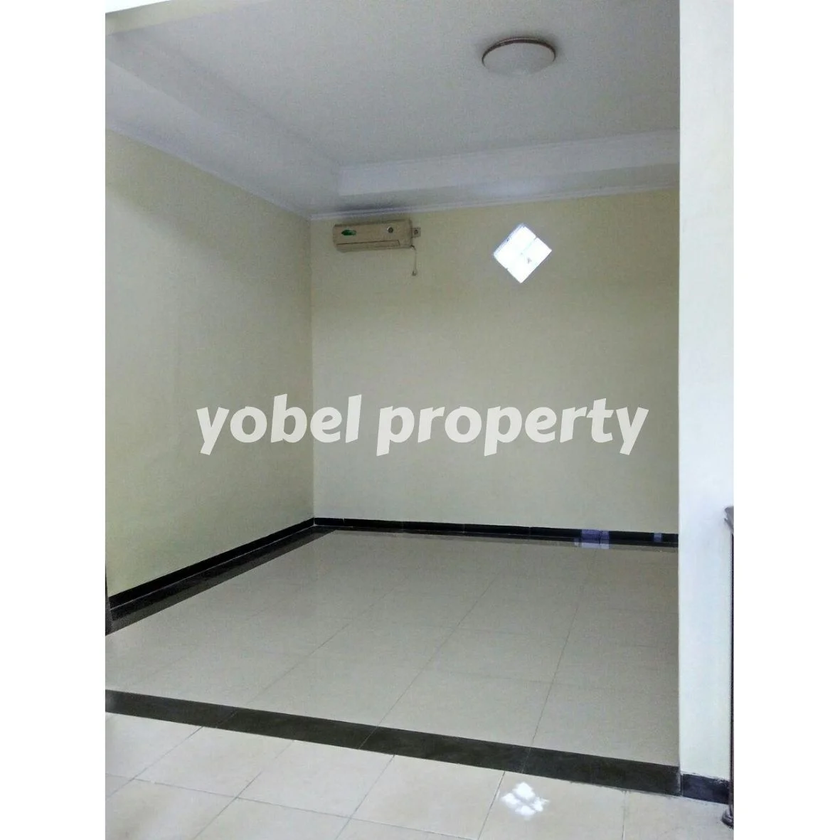 RUMAH MINIMALIS DUA LANTAI AMERTA RESIDENCE SURABAYA — foto 4